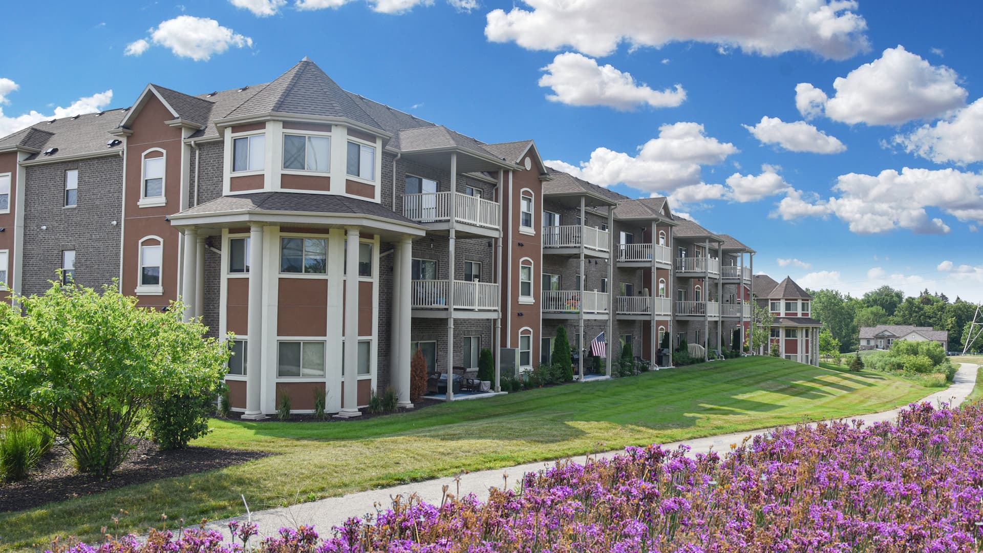 Photos of Greenfield Highlands Apartments in Greenfield, WI